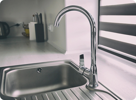 Plumbing and HVAC services truck from B&L Plumbing in Colorado Springs, showcasing 24/7 emergency support.